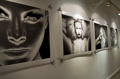 visionair-gallery-opening-indira-cesarine-2010-003.jpg