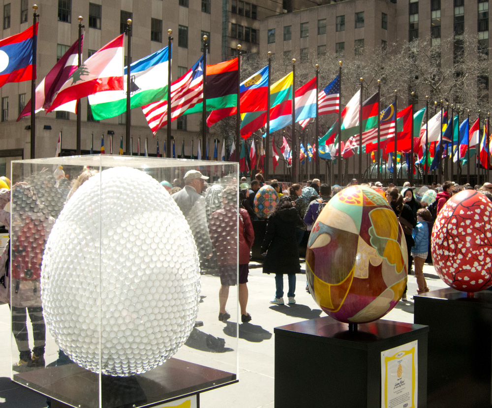 The-Egg-of-Light-Indira-Cesarine-Sculpture-2014-Rockefeller-Center-lr.jpg