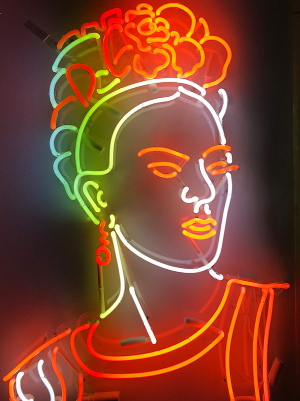 “frida” Neon Sculpture Indira Cesarine 7596